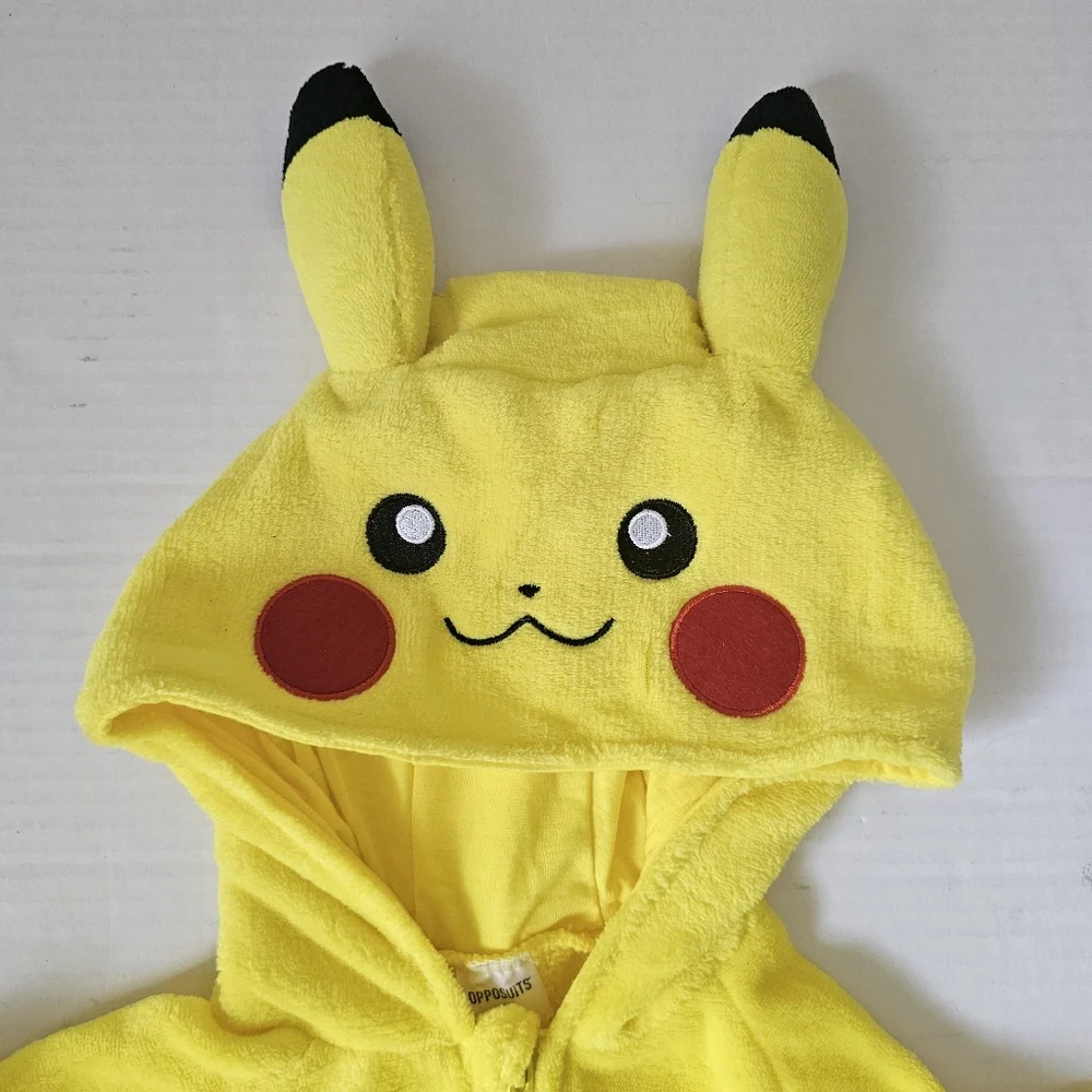 Spirit Pokemon Pikachu Costume Size Youth L 12-14 One Piece Yellow Zip Up NIP